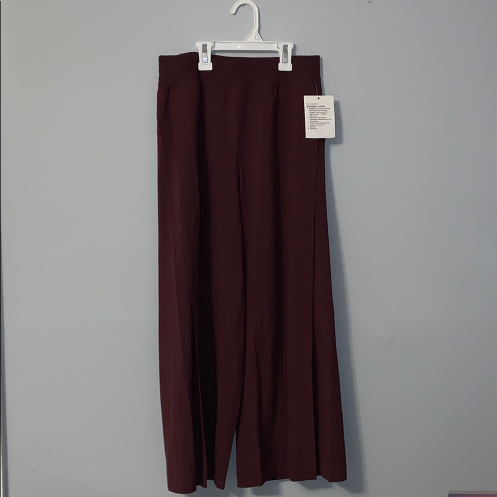 brand new lulu lemon wanderer culotte pants